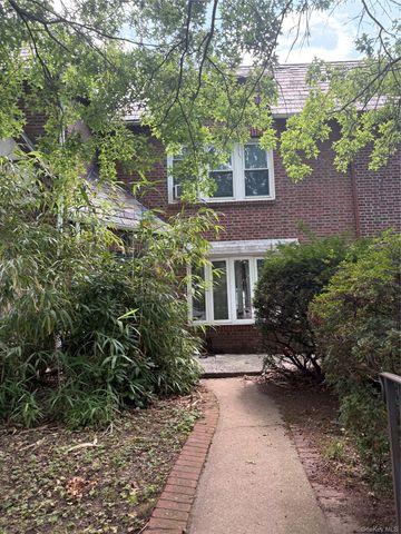 9608 68th Avenue, Forest Hills, NY 11375