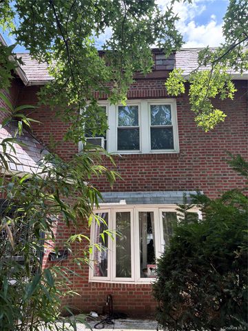 9608 68th Avenue, Forest Hills, NY 11375