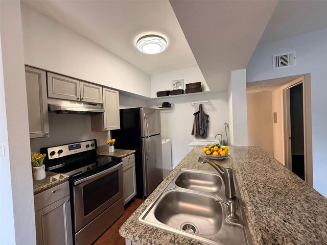 2626 Holly Hall Street 313, Houston, TX 77054