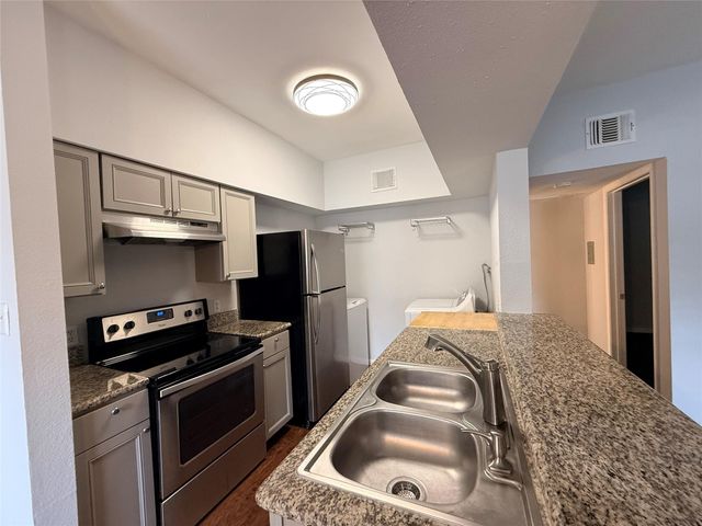 2626 Holly Hall Street 313, Houston, TX 77054