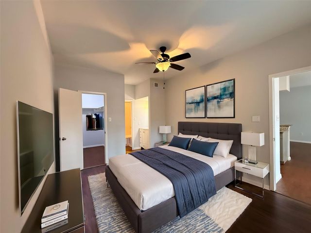 2626 Holly Hall Street 313, Houston, TX 77054