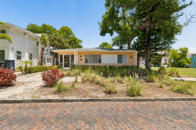 247 6TH AVENUE N, St Petersburg, FL 33701