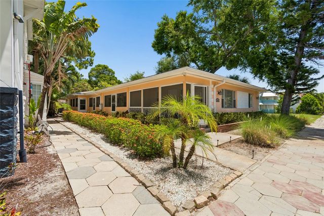 247 6TH AVENUE N, St Petersburg, FL 33701