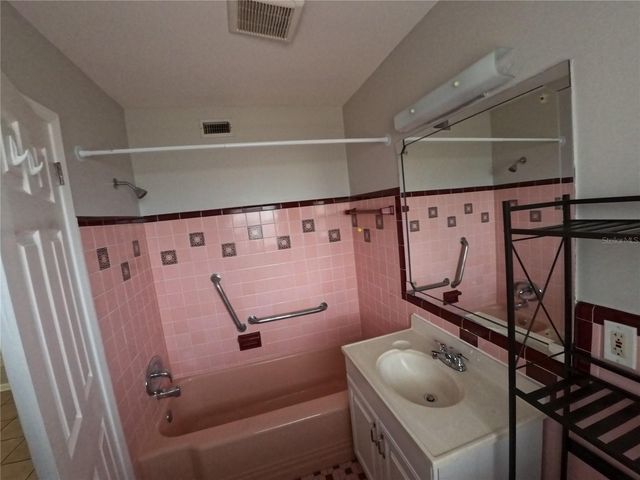 247 6TH AVENUE N, St Petersburg, FL 33701