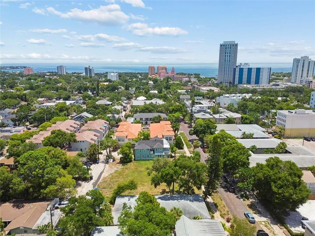 247 6TH AVENUE N, St Petersburg, FL 33701