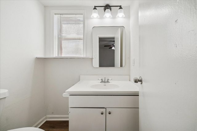 5414 Castlecreek Lane, Houston, TX 77053