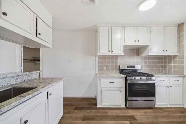 5414 Castlecreek Lane, Houston, TX 77053