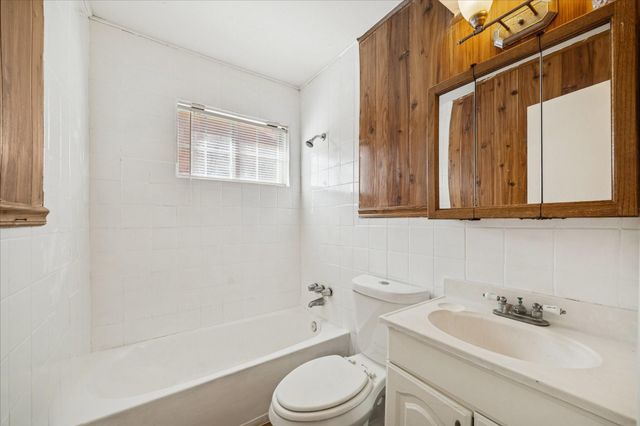 5414 Castlecreek Lane, Houston, TX 77053