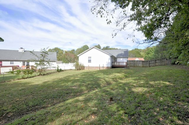 2690 ELKMONT DR, Clarksville, TN 37040