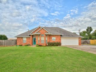 1621 Silver Oak Drive, Blanchard, OK 73010