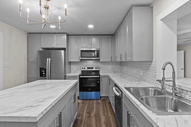 346 Wickland Court, Lexington, KY 40505