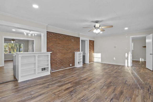 346 Wickland Court, Lexington, KY 40505