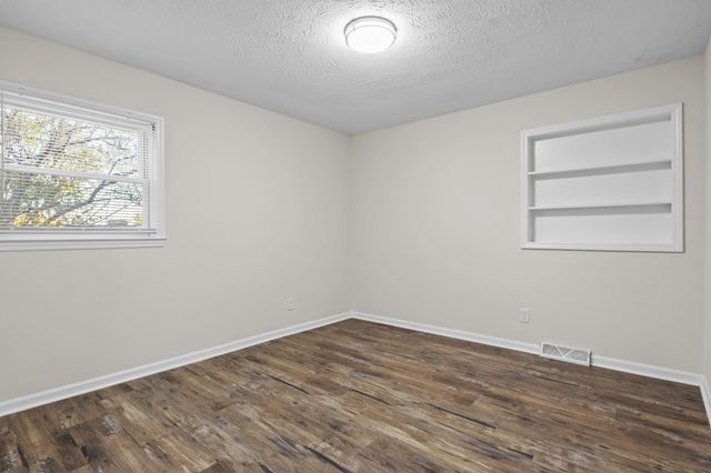 346 Wickland Court, Lexington, KY 40505