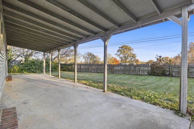 346 Wickland Court, Lexington, KY 40505