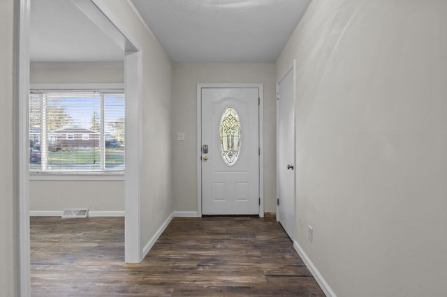 346 Wickland Court, Lexington, KY 40505