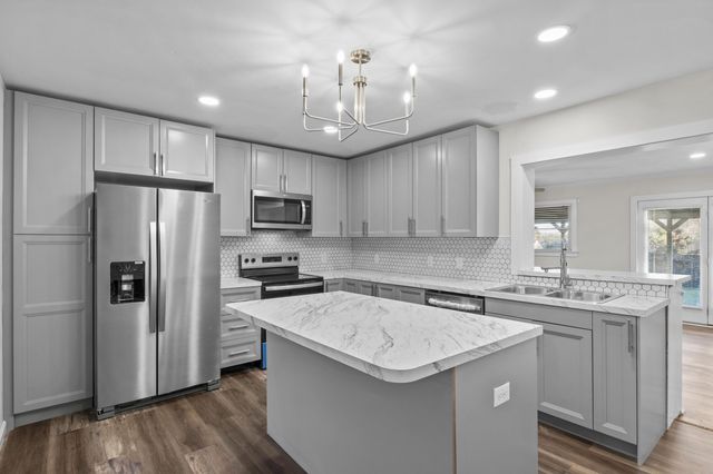 346 Wickland Court, Lexington, KY 40505