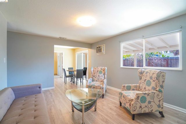 614 Chester Dr, Pittsburg, CA 94565