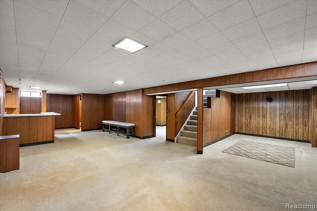 1271 Beaupre Avenue, Madison Heights, MI 48071
