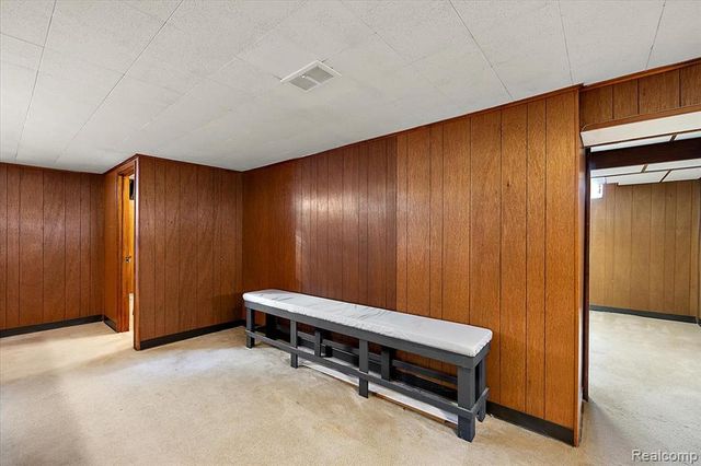 1271 Beaupre Avenue, Madison Heights, MI 48071