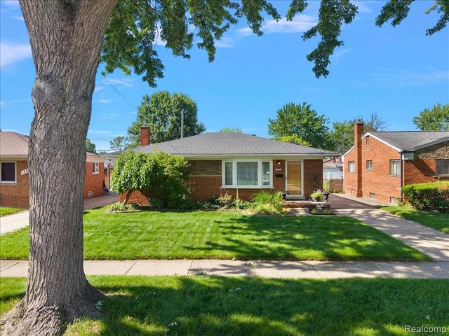 1271 Beaupre Avenue, Madison Heights, MI 48071