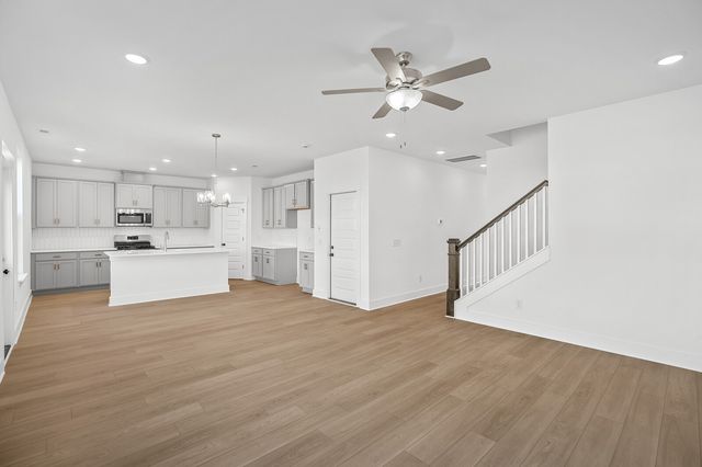 2155 Barnwood Rd, Gallatin, TN 37066