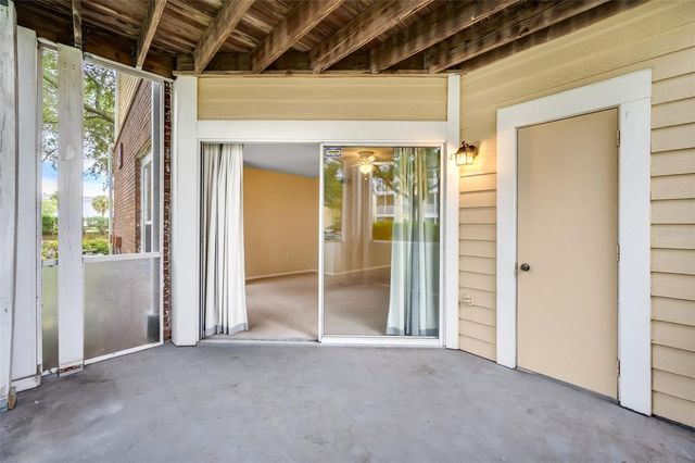 4115 CHATHAM OAK COURT 209, Tampa, FL 33624