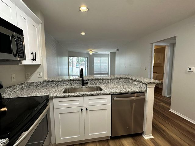 4115 CHATHAM OAK COURT 209, Tampa, FL 33624