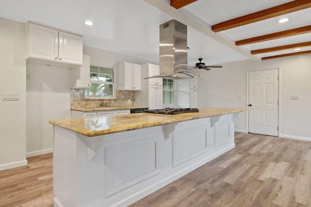 2320 S Locust Street, Visalia, CA 93277