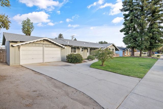 2320 S Locust Street, Visalia, CA 93277