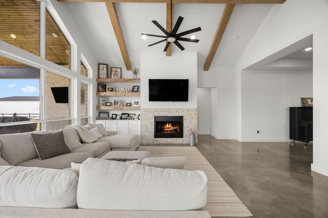 15757 County Road 272, East Bernard, TX 77435