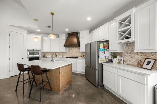 15757 County Road 272, East Bernard, TX 77435