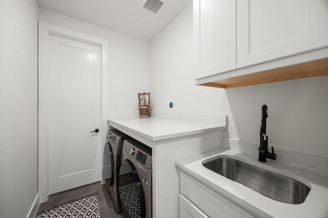 15757 County Road 272, East Bernard, TX 77435