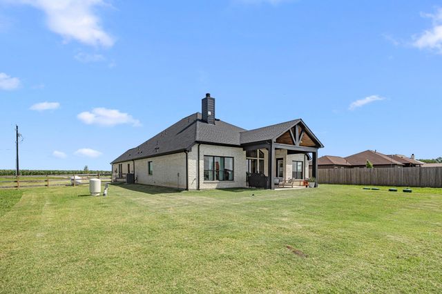 15757 County Road 272, East Bernard, TX 77435