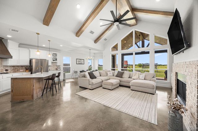 15757 County Road 272, East Bernard, TX 77435