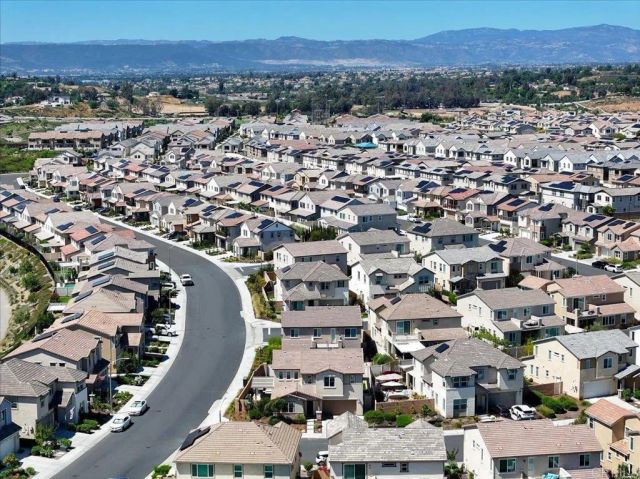 39665 Foxtail Drive, Temecula, CA 92591