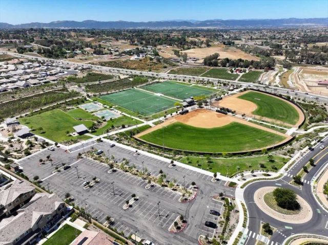 39665 Foxtail Drive, Temecula, CA 92591