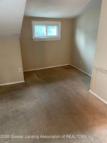 1118 Berten Street, Lansing, MI 48910