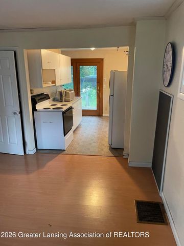 1118 Berten Street, Lansing, MI 48910