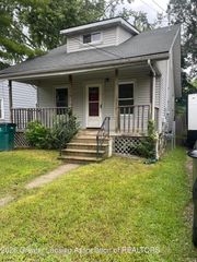 1118 Berten Street, Lansing, MI 48910