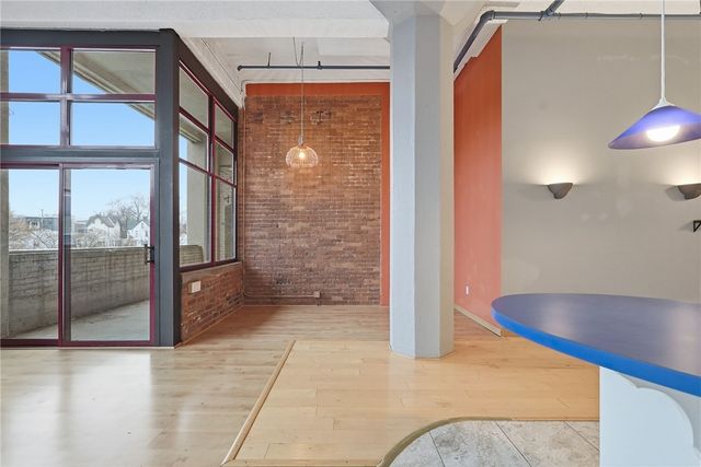 5850 Centre Ave 210, Shadyside, PA 15206