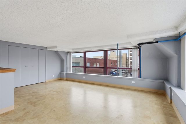 5850 Centre Ave 210, Shadyside, PA 15206