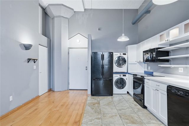 5850 Centre Ave 210, Shadyside, PA 15206