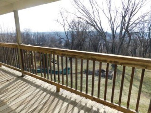 600 Riverview Dr, Dravosburg, PA 15034