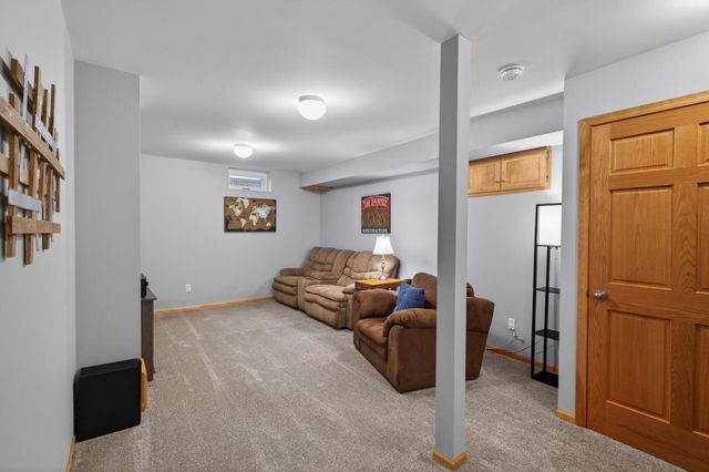 17437 Evener Way, Eden Prairie, MN 55346