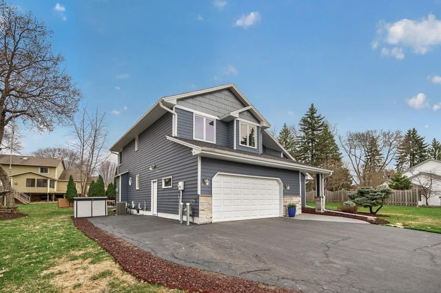 17437 Evener Way, Eden Prairie, MN 55346