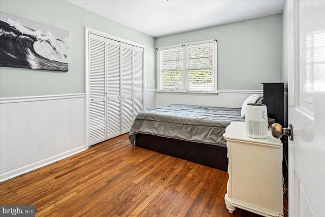 2002 FAIRBLUE LN, Wilmington, DE 19810