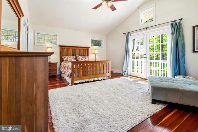 2002 FAIRBLUE LN, Wilmington, DE 19810