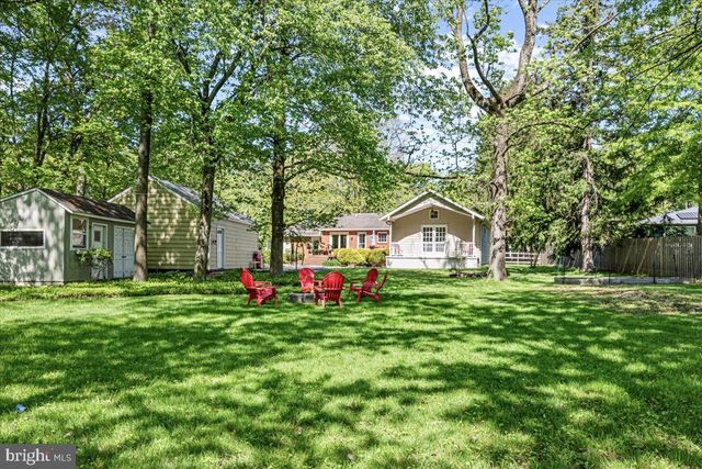 2002 FAIRBLUE LN, Wilmington, DE 19810