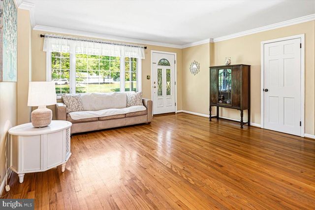 2002 FAIRBLUE LN, Wilmington, DE 19810