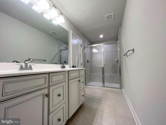 511 SWANSEA DR, Middletown, DE 19709